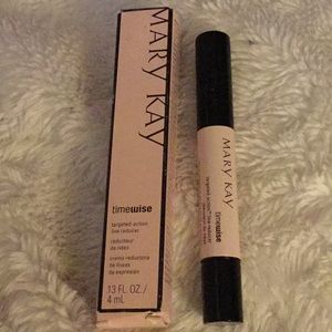 New! 💋 Mary Kay targeted action line reducer! 💋